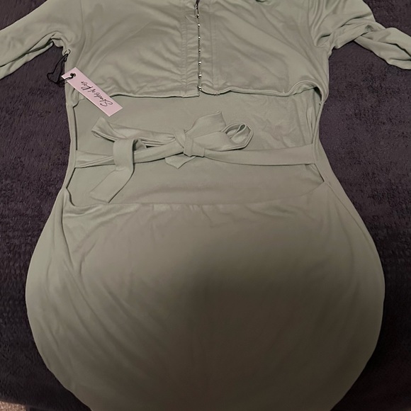 Sage mint green dress - Picture 2 of 2